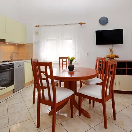 Senija Apartamento *