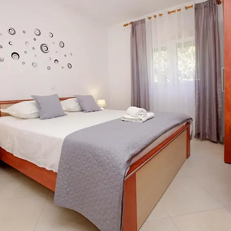 Senija Apartamento *